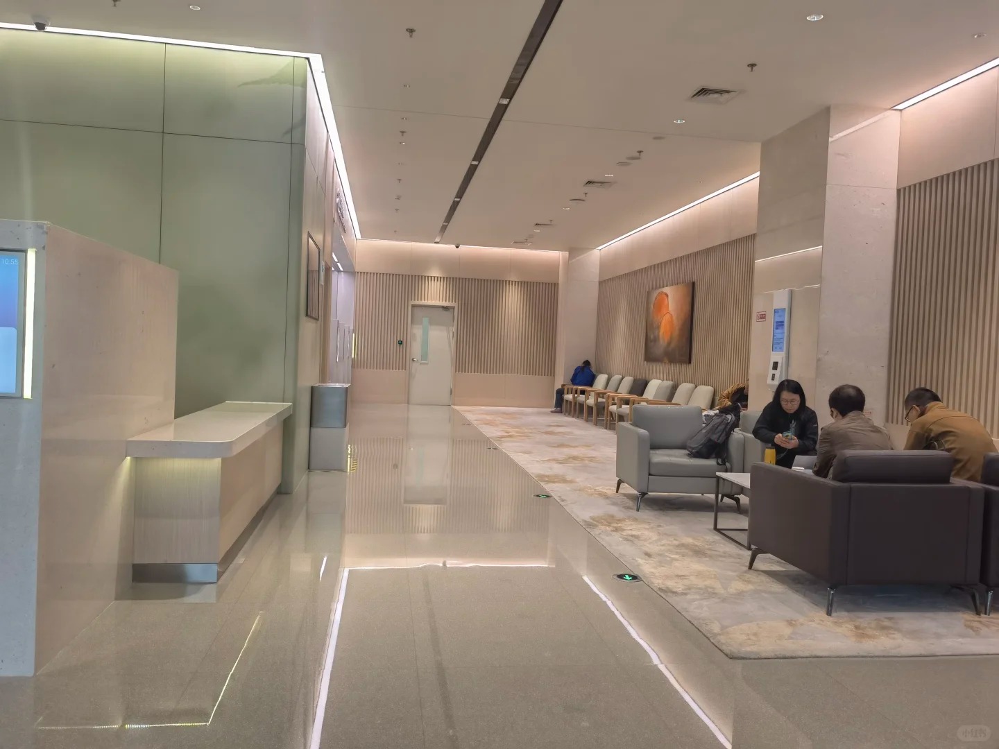 Modern hospital lobby reception area at Beijing GOBROAD Hospital