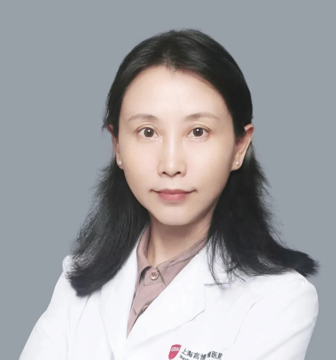 Dr. Li Shuang, Vice President for Science and Education and Director of Thoracic Oncology at Shanghai GOBROAD Cancer Hospital